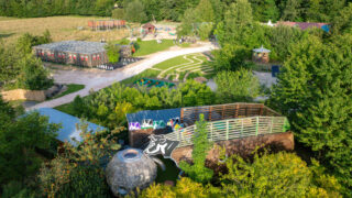 Une nuit insolite en saône-et-loire avant une journée au divertiparc