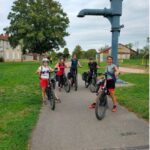 Cyclotourisme débutant entre amies en Bourgogne