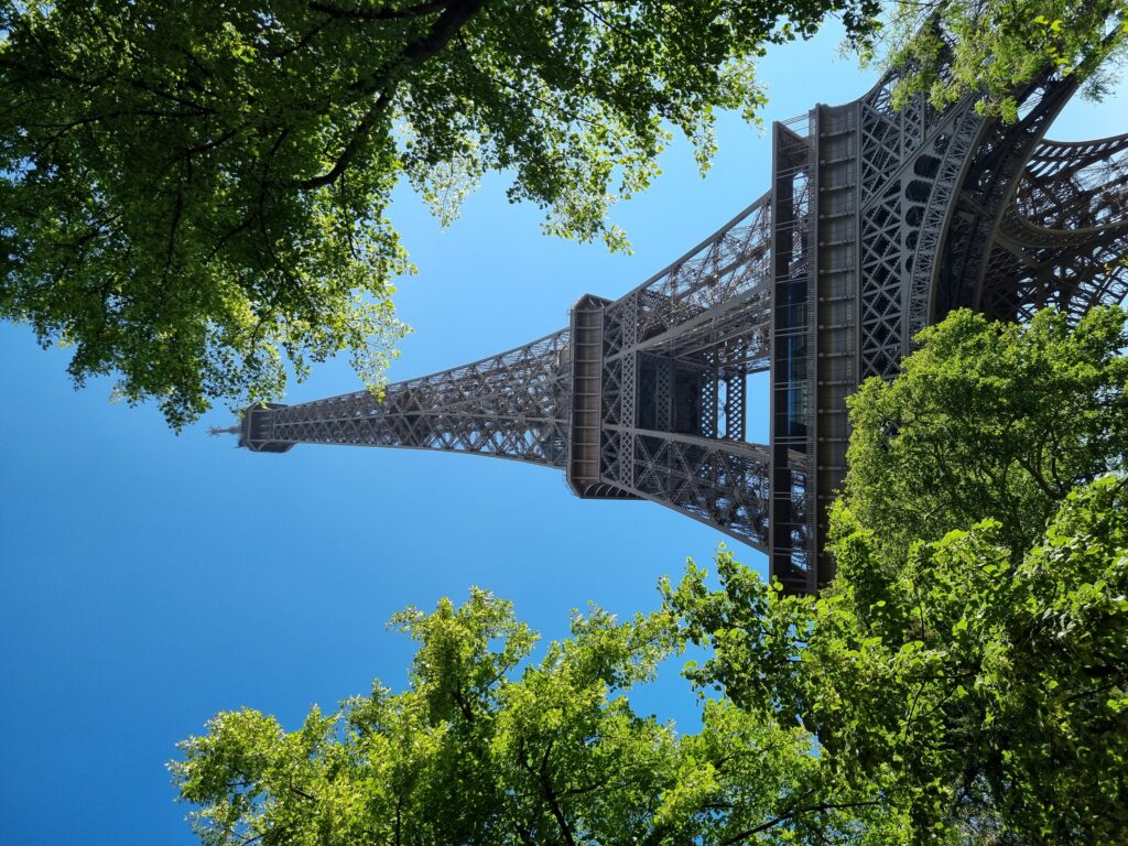 voir la tour Eiffel en famille voir la tour Eiffel en famille